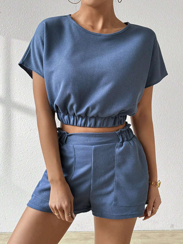 2pcs Women's Solid Color Short Sleeve T-Shirt And Pocketed Shorts Set