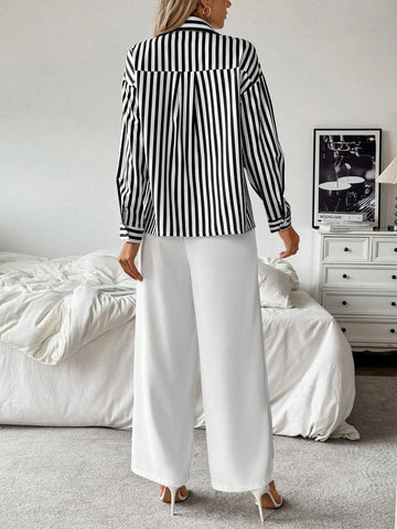 Blue And White Striped Casual Collared Shirt Paired With White Straight Leg Pants, Minimalist Versatile Casual Outfit