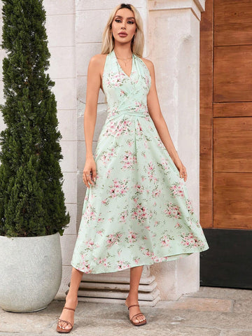 French Romantic Light-Colored Floral Print Halter-Neck Dress With Curve-Hugging Waistline And