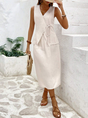 Ladies' Plain & Simple Daily Wear Top And Skirt Two-Piece Set