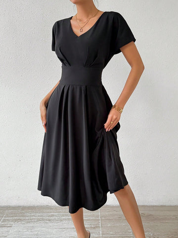 Ladies' V-Neck Pleated Waist Spring/Summer Dress