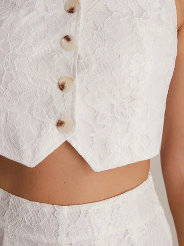 Random Lace Crochet French Style Sleeveless V-Neck Vest + A-Line Shorts Set
