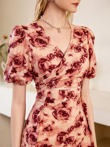 Random Printed V-Neck Fitting Puff Sleeve Dress
