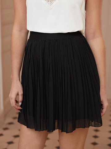 Frenchy Solid High Waisted Pleated Skirt