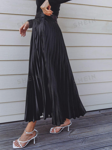 Frenchy Solid Pleated Skirt