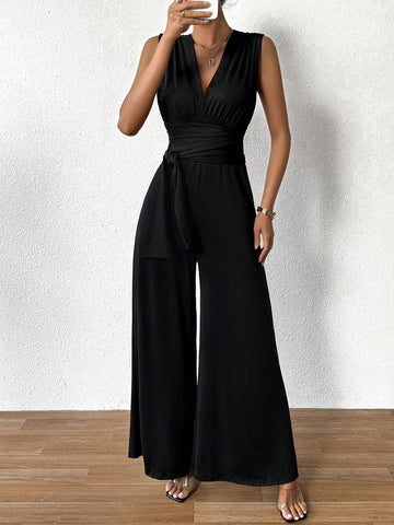 Stylish Women'S Sleeveless V-Neck Jumpsuit