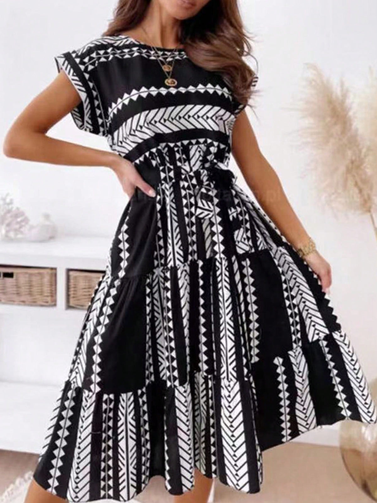 Frenchy Women'S Geometric Pattern Belted Dress