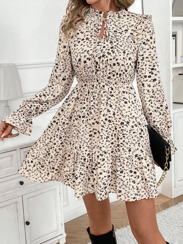 Women Casual Ditsy Floral Waist Fitted Short Dress, Autumn