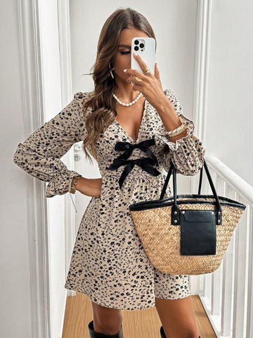 Women Ditsy Floral V-Neck Long Sleeve Short Dress