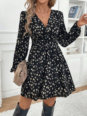 Women V-Neck Puff Sleeve Waist Ruched Short Elegant Dress, Autumn
