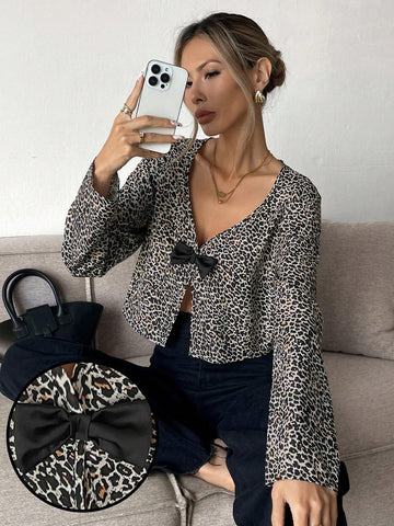 Frenchy Women's Fashionable Leopard Print Bow Decor Cropped Blouse For Autumn