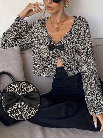 Frenchy Women's Fashionable Leopard Print Bow Decor Cropped Blouse For Autumn