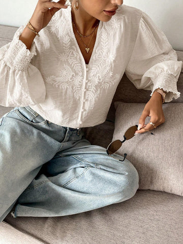 Frenchy Women's Leisure Holiday White Embroidered Button-Up Blouse