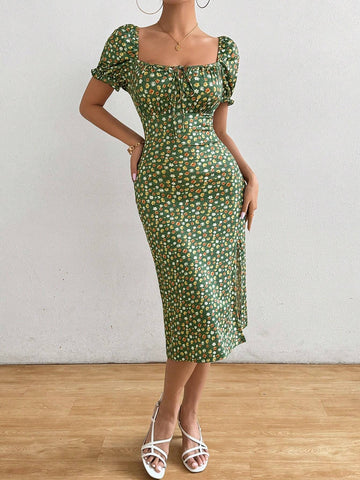 Women's Random Floral Printed Elegant Square Neck Dress