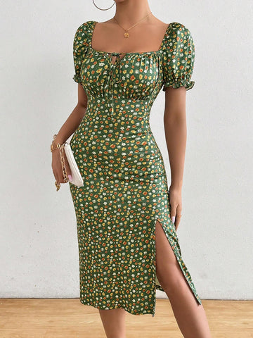 Women's Random Floral Printed Elegant Square Neck Dress