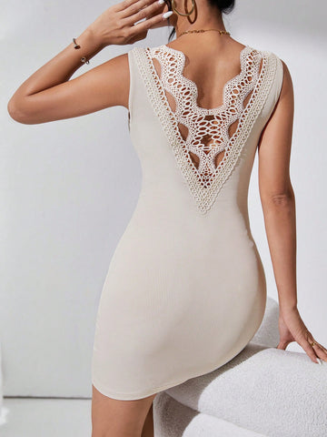 Women's Sleeveless Lace Spliced Dress