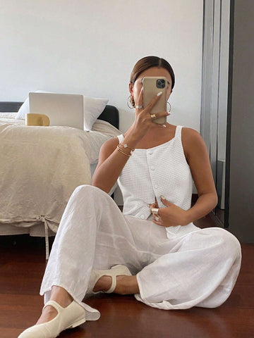 Frenchy Women's Solid Color Single-Breasted Asymmetrical Casual Sleeveless Blouse