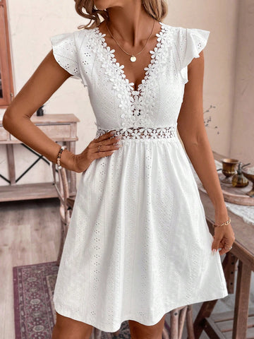 Frenchy Women's Solid Color V-Neck Sleeveless Lace Splicing Midi Dress
