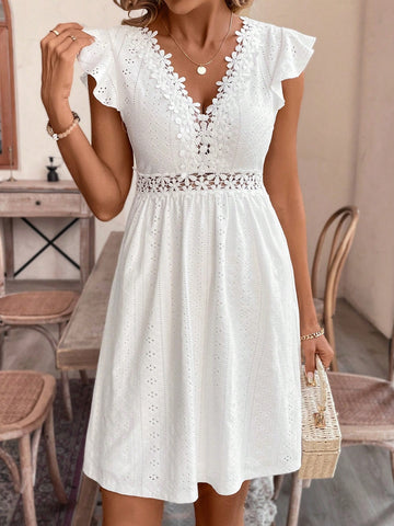 Frenchy Women's Solid Color V-Neck Sleeveless Lace Splicing Midi Dress