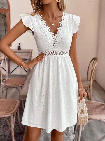 Frenchy Women's Solid Color V-Neck Sleeveless Lace Splicing Midi Dress