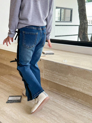 Kids Girls (Size Small) New Casual Fashion Elastic Fitted Jeans With Bowknot Decor, Washed Dark Blue Flared Jeans