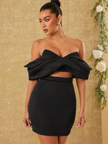 Simple Off-Shoulder Zipper Back Hollow Slim Fit Dress