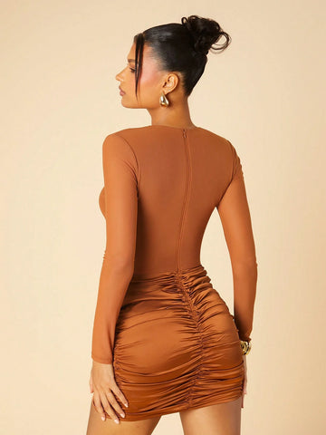 Women Crew Neck Long Sleeve Twist Design Fitted Short Dress