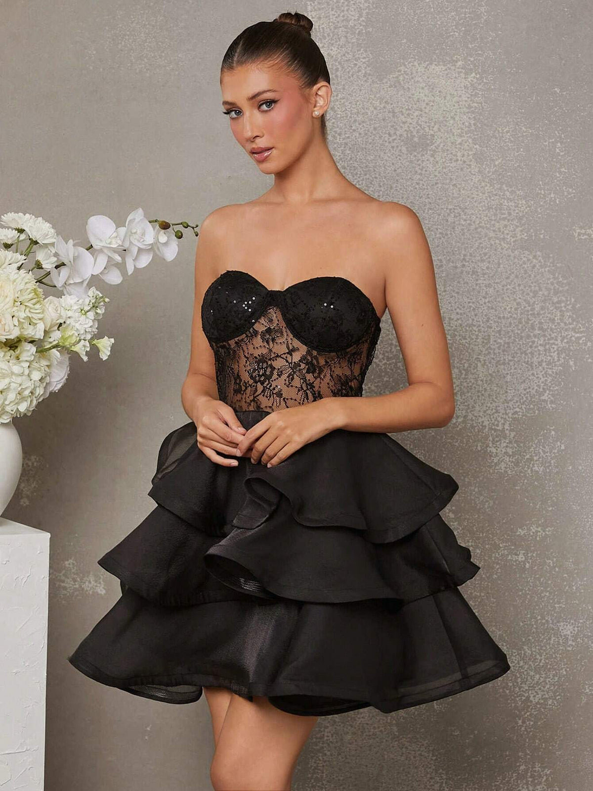 Women's Layered Lace Trim Ruffled Hem Tube Dress
