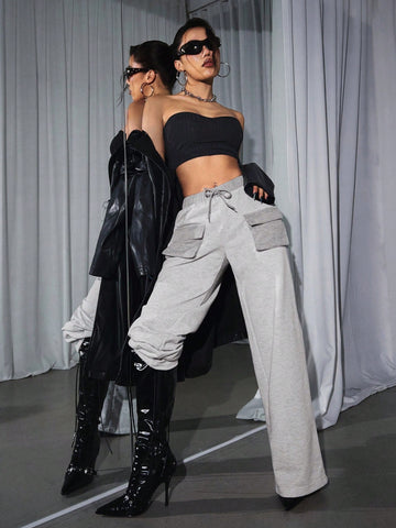 ICON Low-rise Color Blocking Shorts With 3d Pocket Design