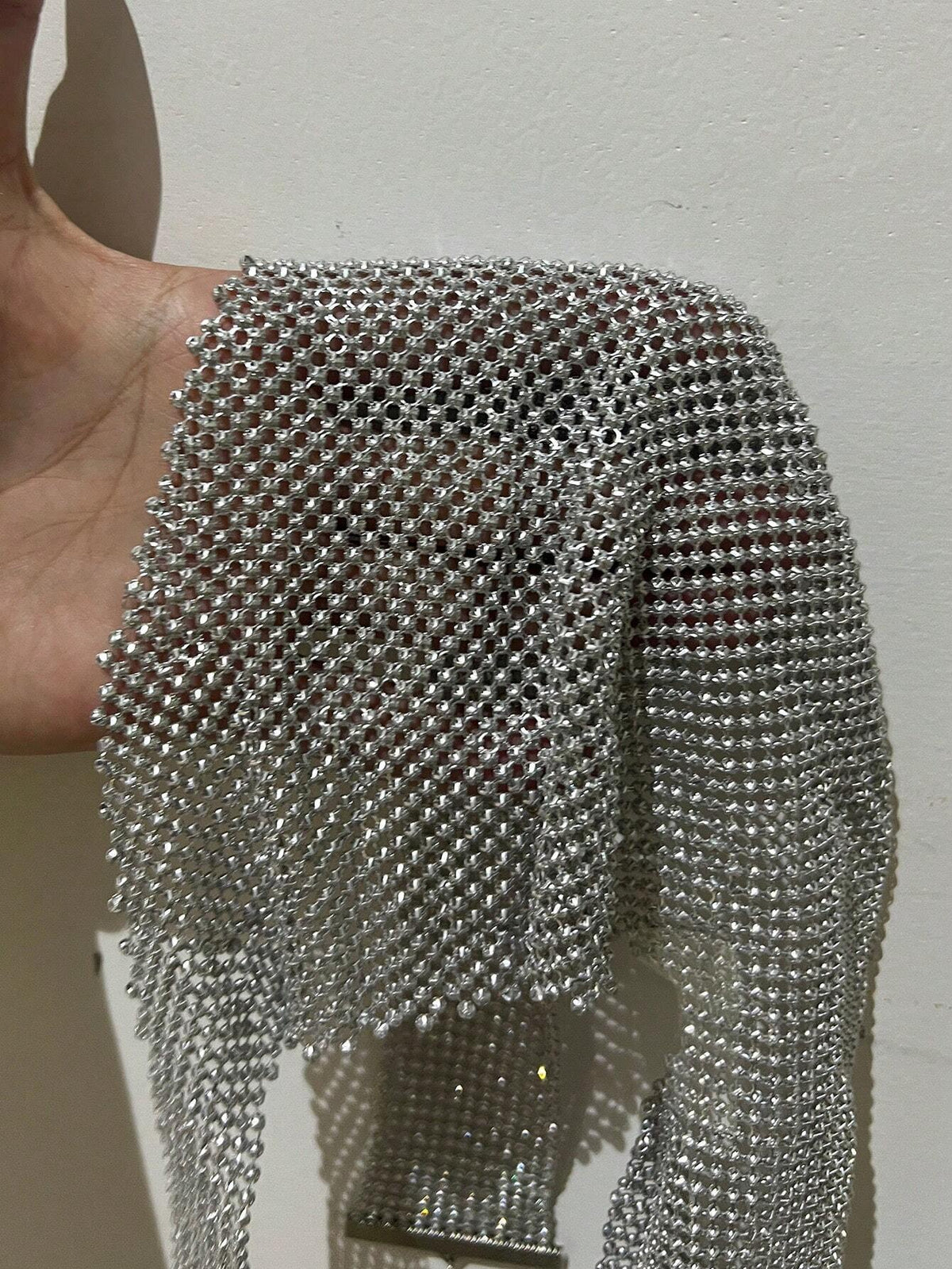 ICON Metal Mesh Rhinestone Pendant Fashionable Neck Strap For Music Festivals