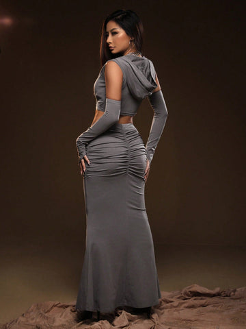 Solid Cut Out Crop Hooded Top & Ruched Mermaid Hem Skirt