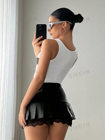 ICON Women's Y2K Pleated Lace Waist Skirt With Button Fastening