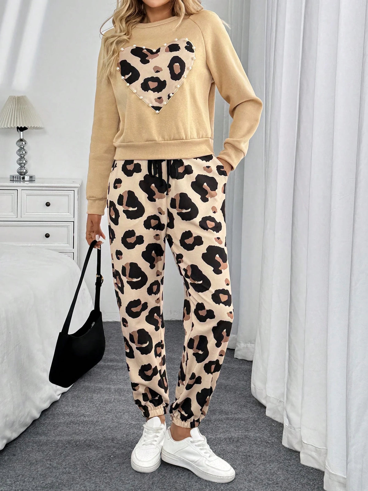 Vintage Leopard Print Heart Pearl Sweatshirt And Drawstring Waist Pocket Tapered Pants Women 2pcs Casual/Commuting/Sporty Elegant Outfit, Autumn/Winter