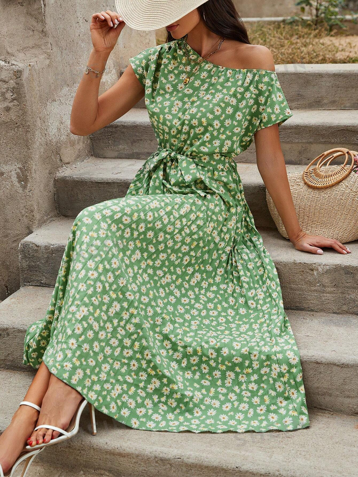 Asymmetric Collar Ruffle Hem Dress With Small Floral Print