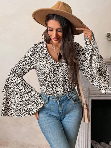 LUNE Autumn/Winter Leopard Print Bell Sleeve Leisure Holiday Halloween Shirts