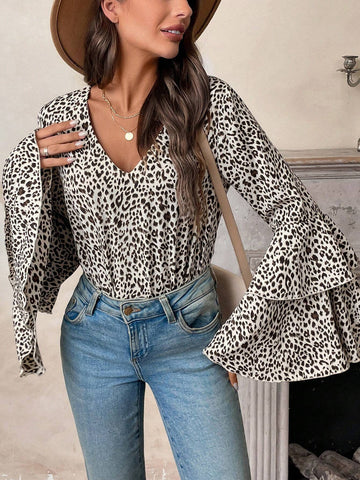 LUNE Autumn/Winter Leopard Print Bell Sleeve Leisure Holiday Halloween Shirts