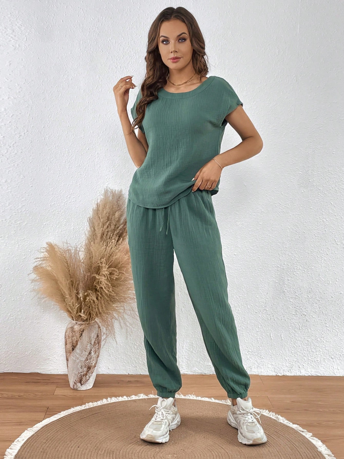 Batwing Sleeve Tee & Drawstring Waist Sweatpants