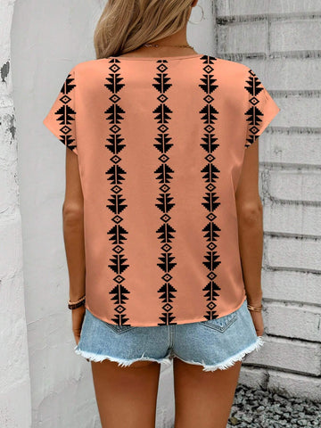 LUNE Casual And Simple Women's V-Neck Shirt With All Over Print, Suitable For Summer