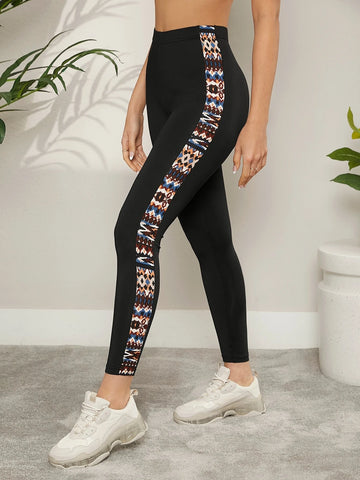 LUNE Contrast Geo Print Side Seam Leggings