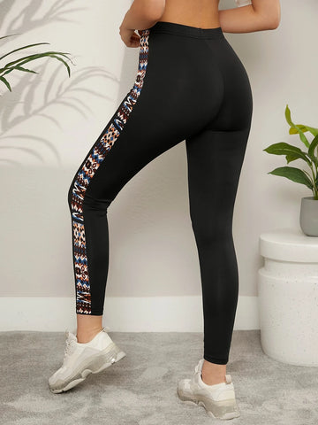 LUNE Contrast Geo Print Side Seam Leggings