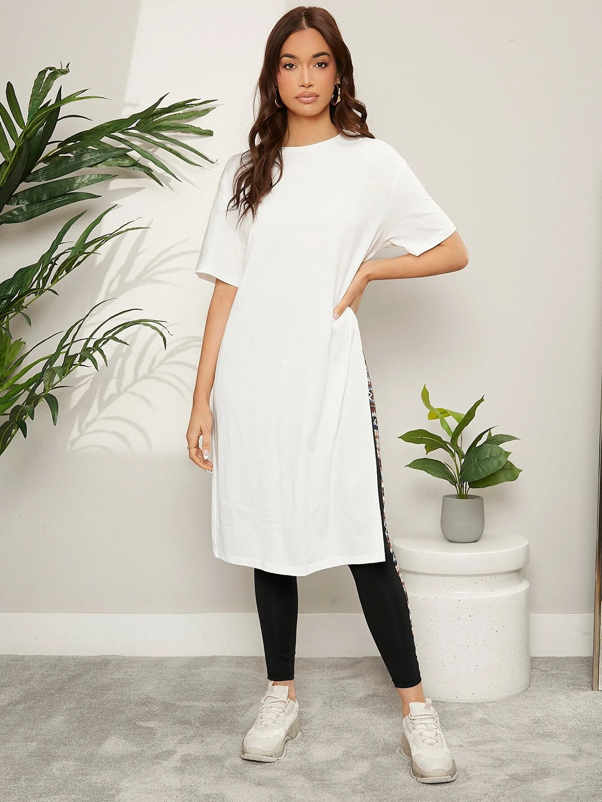 LUNE Contrast Geo Print Side Seam Leggings