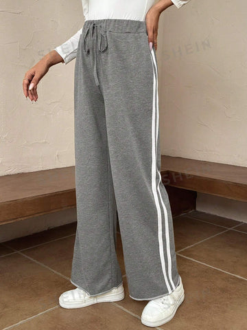 LUNE Contrast Side Stripe Drawstring Waist Wide Leg Sweatpants