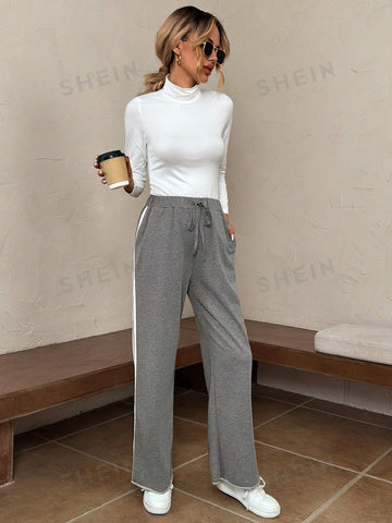 LUNE Contrast Side Stripe Drawstring Waist Wide Leg Sweatpants