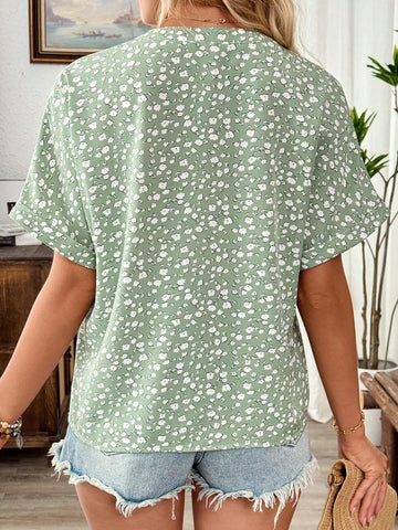 LUNE Ditsy Floral Print Batwing Sleeve Blouse