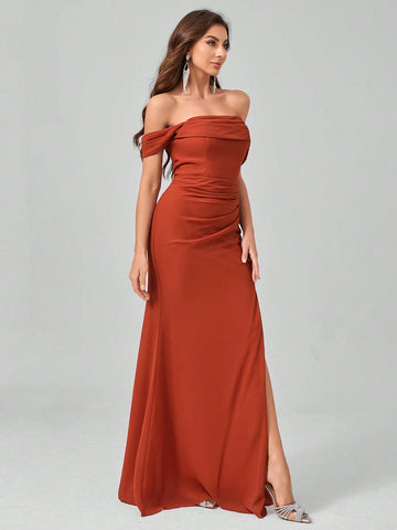 Elegant Chiffon Long Dress With High Slit And Pleated Detail On Hips