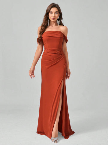 Elegant Chiffon Long Dress With High Slit And Pleated Detail On Hips