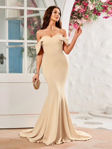 Elegant Off Shoulder Floor Length Mermaid Hem Formal Evening Dress