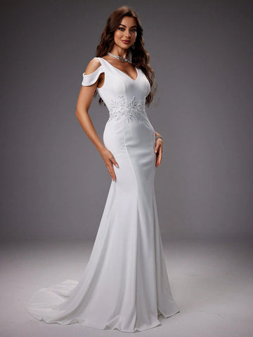 Elegant & Gorgeous Embroidered Dress With Waist Decoration