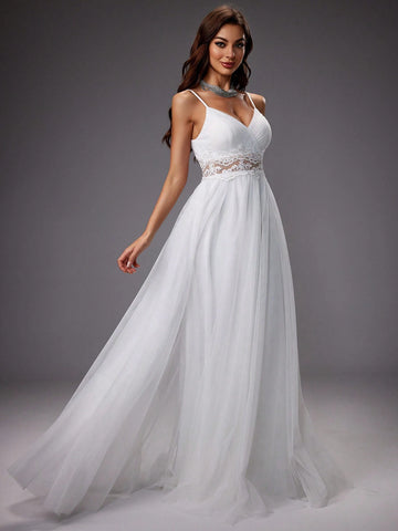 Embroidery & Beading Mesh Wedding Dress With Applique