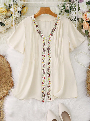 LUNE Floral Embroidery Pleated Detail Blouse For Summer Vacation